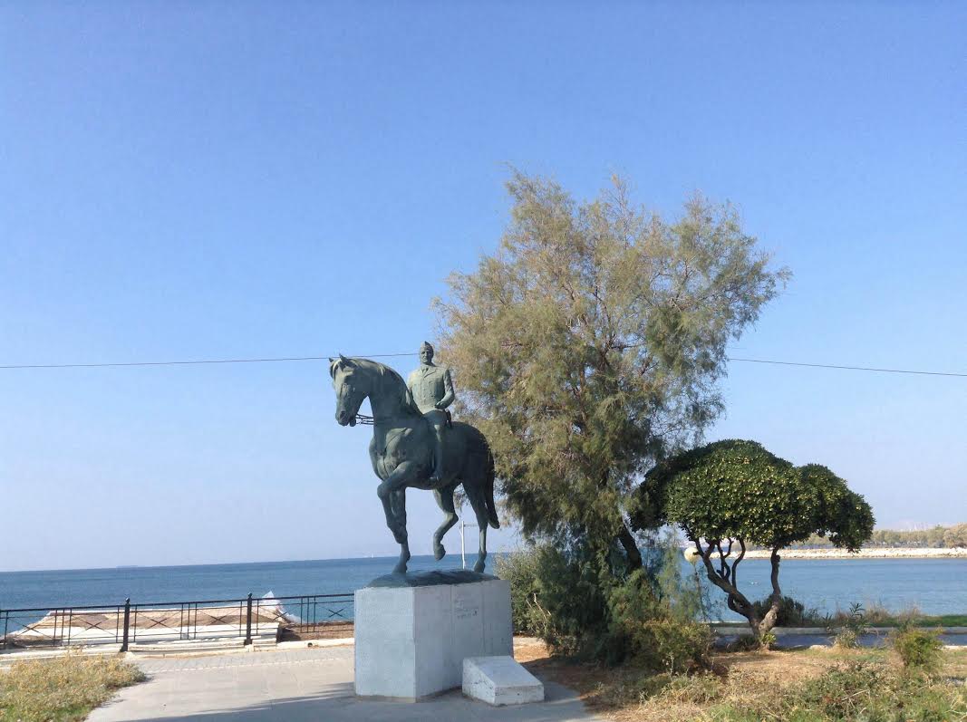 Σαν Σήμερα: Δολοφονείται ο Στρατηγός Σαράφης στον Άλιμο