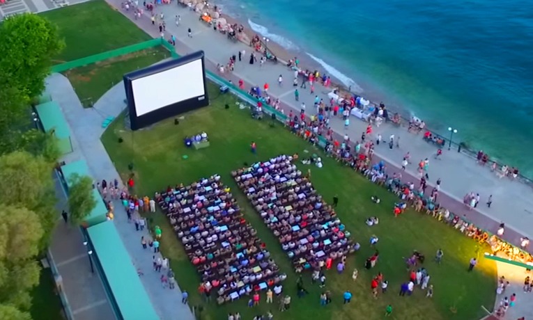 Cine Άλιμος: Πότε αλλάζει η ώρα προβολής των ταινιών