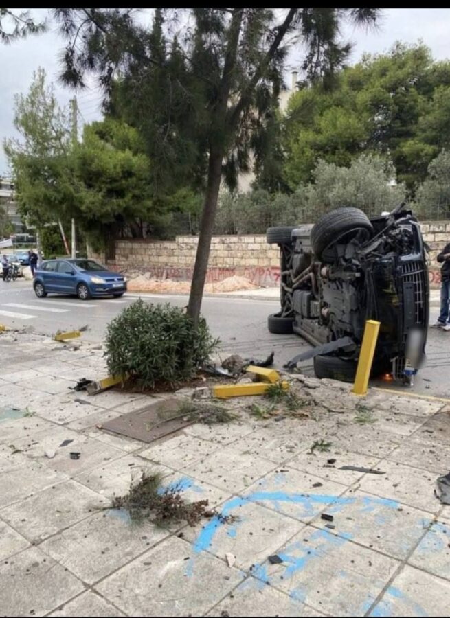Η φωτογραφία από ατύχημα και η απάντηση του Ανδρέα Κονδύλη για τα έργα έξω από το 5ο Δημοτικό Αλίμου