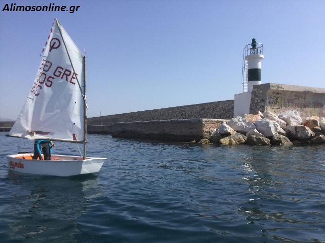 Παγκόσμια Ημέρα Φάρων - Οι δύο φάροι στην Μαρίνα Αλίμου