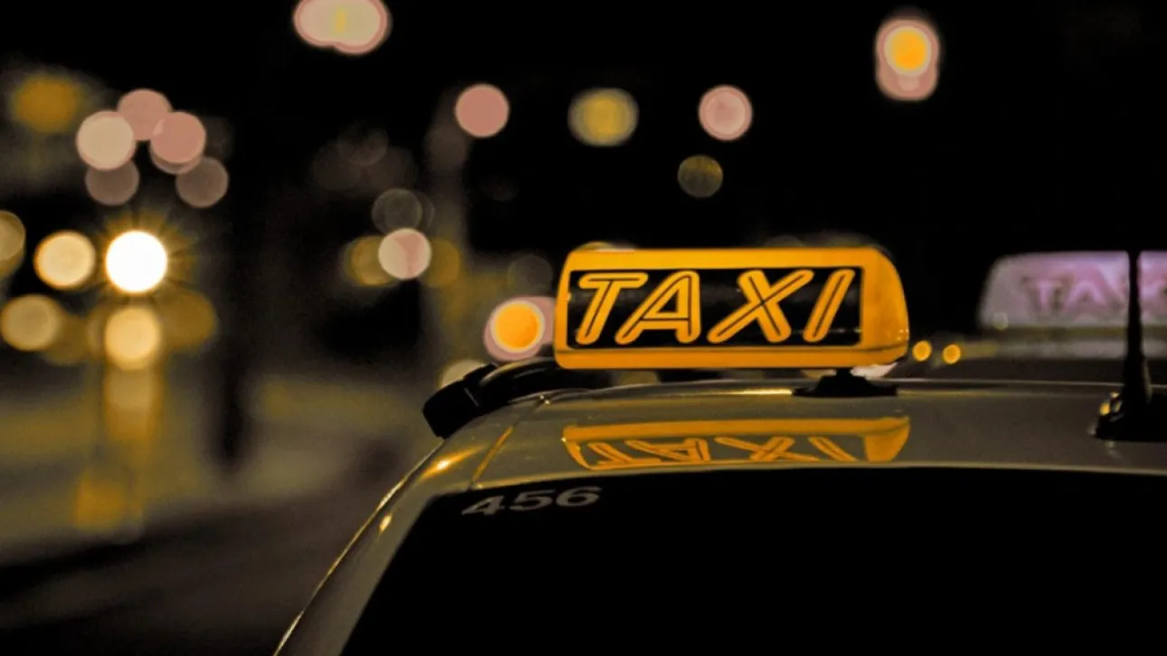 Συνελήφθη οδηγός ταξί για πρόκληση τροχαίου καθώς είχε καταναλώσει αλκοόλ 10 φορές παραπάνω απο το όριο