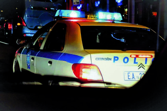 Βούλα: Έκκληση για τον εντοπισμό οδηγού στη Βούλα – Παρέσυρε και εγκατέλειψε πεζή σε διάβαση