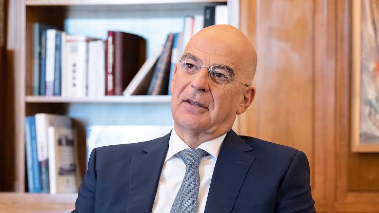 O Νίκος Δένδιας στον Άλιμο